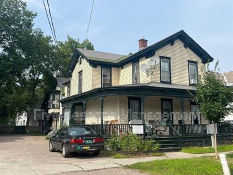 Burlington Condo: 16-18 Loomis Street - 1