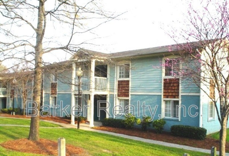 Raleigh House: 555-4 E. Edenton Street