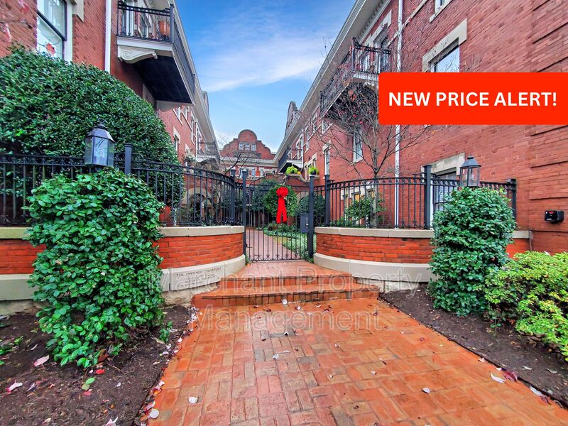 Greenville Condo: 400 E. Washington Street