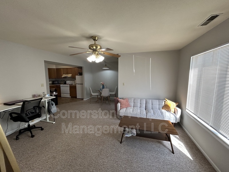 Lawrence Condo: 1000 Emery Rd - K02