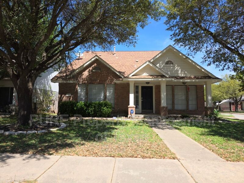 Pflugerville House: 1424 Roxannes Run