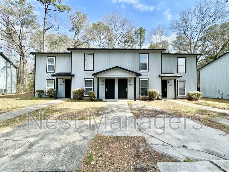 Fayetteville Condo: 5850 Aftonshire Drive
