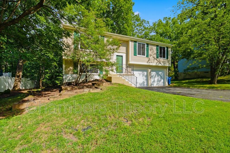 Chantilly House: 15241 Louis Mill Dr.