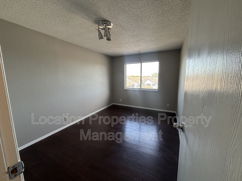 505 Colorado Street #8 - 505 #8, Lawrence, Kansas rental photo 6 of 7