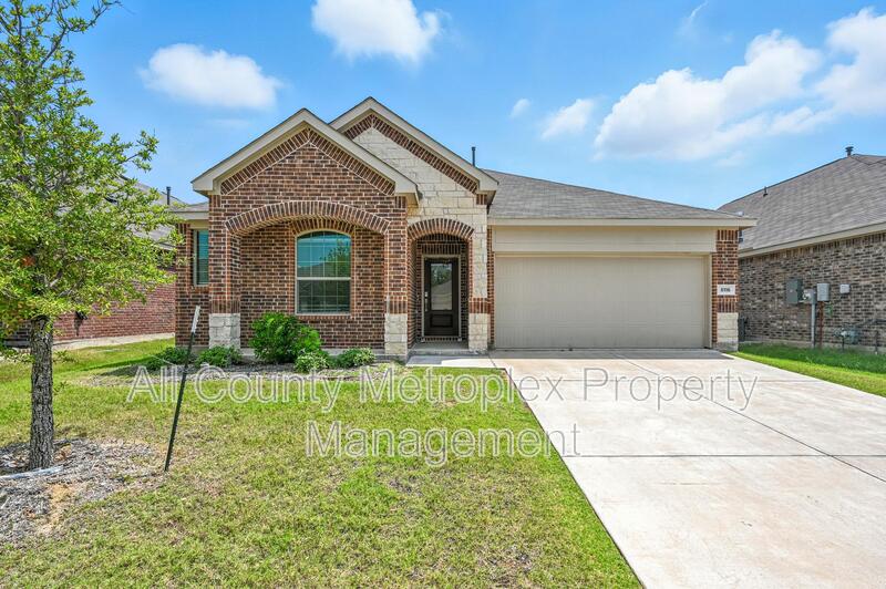 McKinney House: 8116 Green Heron Drive