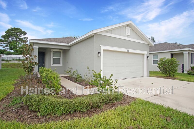 Haines City House: 832 Blue Creek Dr