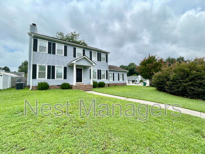 Hope Mills House: 4206 Buckhurst Dr.