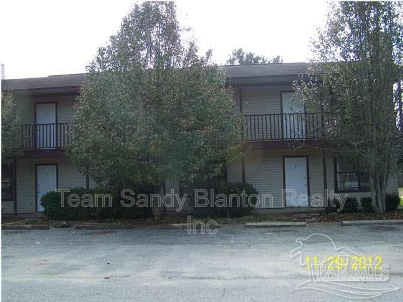 Pensacola House: 711 Tumbleweed Trail