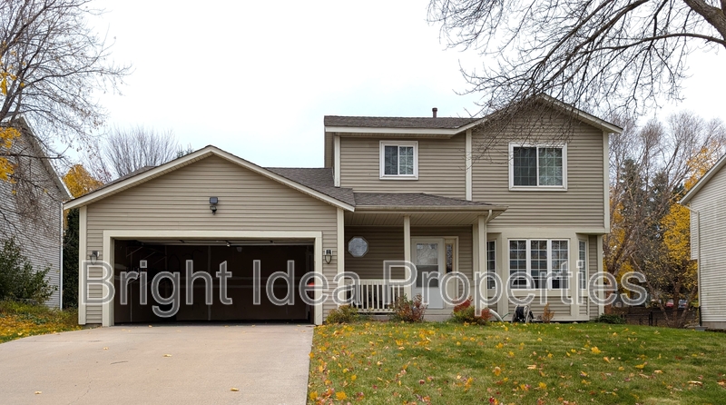 Woodbury House: 631 Eagle Ridge Road