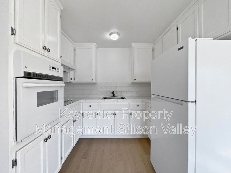 San Jose House: 3013 Magliocco Drive