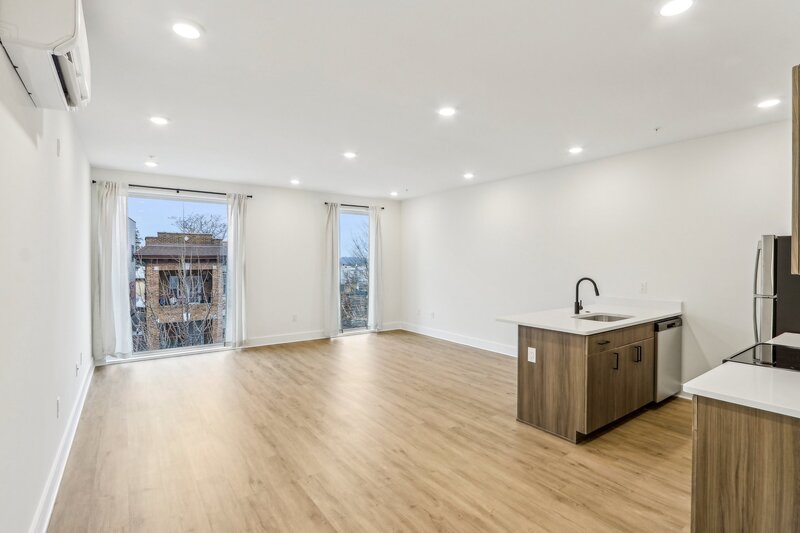 Philadelphia Condo: 6155 Ridge Avenue - 307