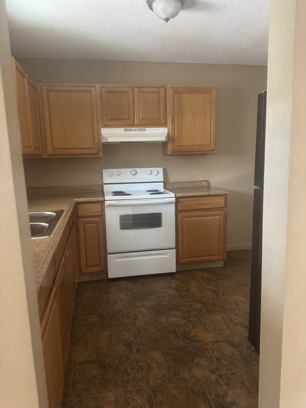 Hutchinson Condo: 908 East 17th Avenue - G5