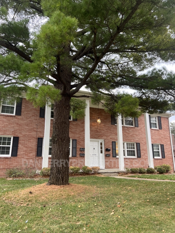 Sylvania Condo: 4126 Newcastle Drive - Unit #1