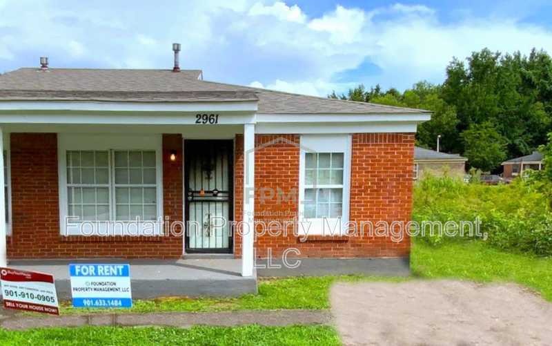 Memphis House: 2961 Grenadier Cove