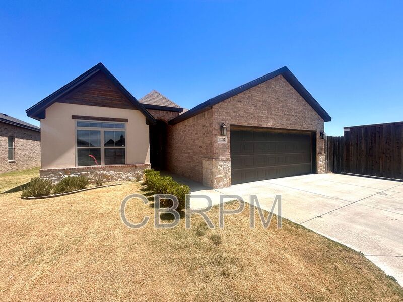 Lubbock House: 10317 Vernon Drive