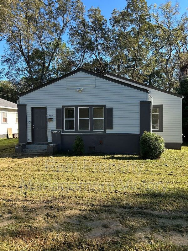 Birmingham House: 4909 Avenue R