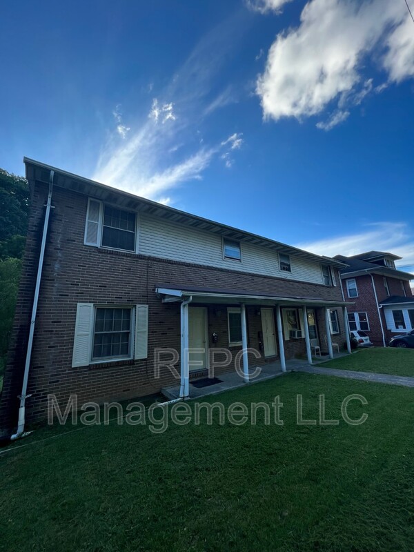 Bluefield Condo: 218 South College Avenue - 2