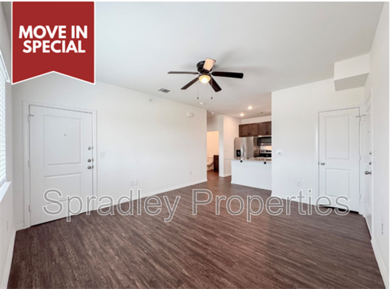 Belton Condo: 1124 W Ave O