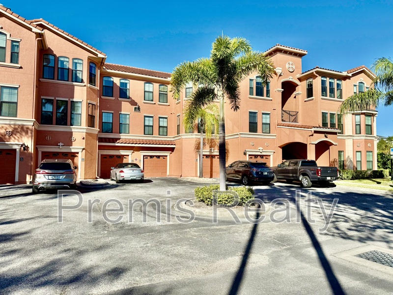 Clearwater Condo: 2705 Via Murano Unit 125 - 1