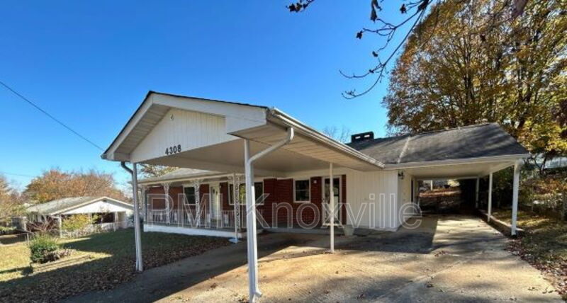 Knoxville House: 4308 Lonas Dr