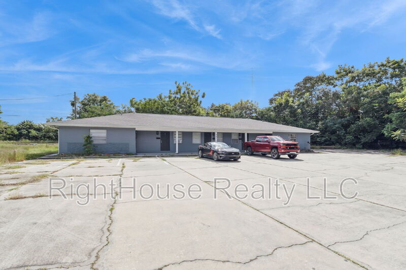 Haines City Condo: 907 Center Ave