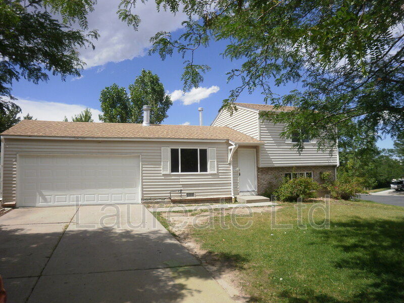 Aurora House: 17312 E Wagontrail Pkwy