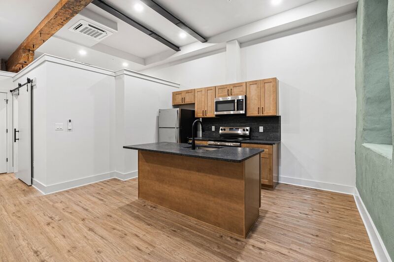 Philadelphia Condo: 201 Leverington Avenue - 101
