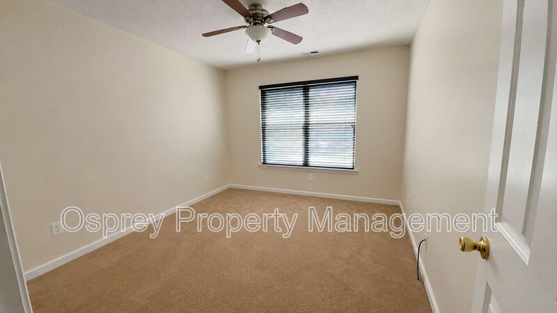 Spacious 3-Bedroom Home with Primary Suite! - Photo 6