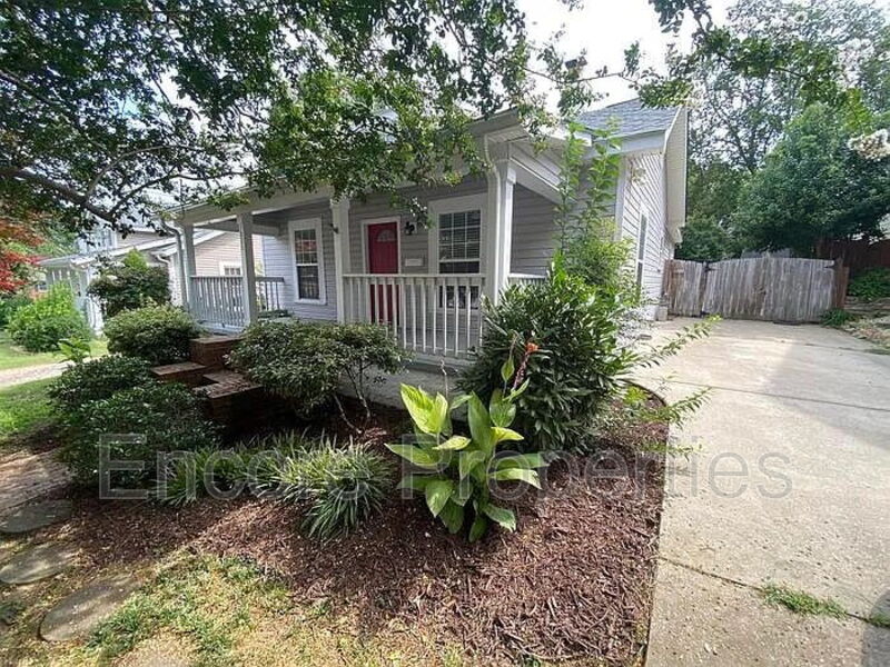 Raleigh House: 1006 Parker Street