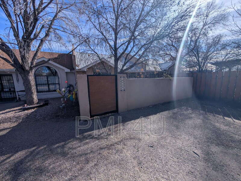 Albuquerque Townhome: 1516 Rosemont Avenue Northwest