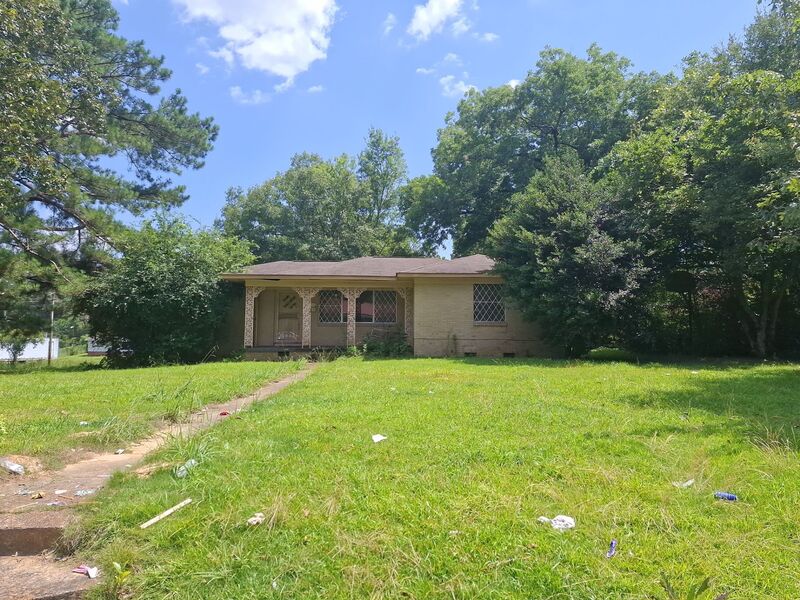 Jackson House: 1405 Brinoy Drive