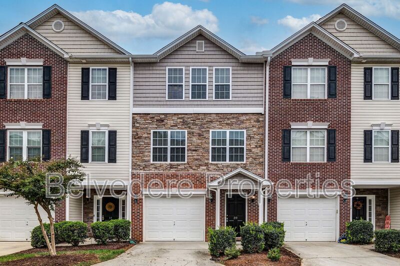 Greensboro Townhome: 39 Ackland Dr