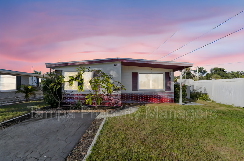 Saint Petersburg House: 5801 Emerson Ave S.