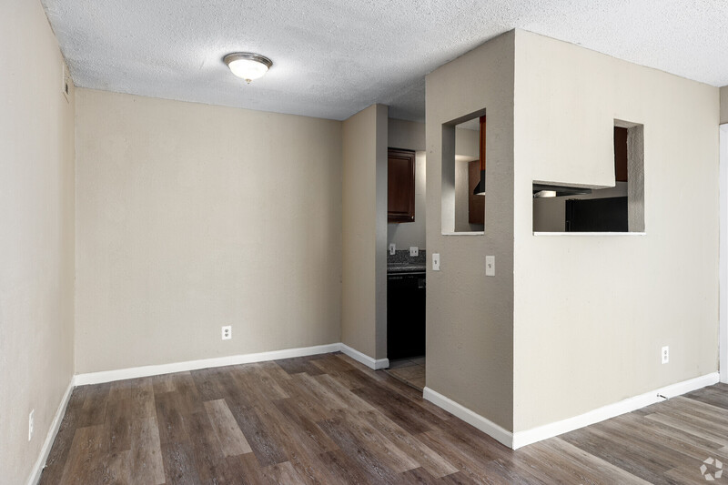 Oklahoma City Condo: 405 Tinker Diagonal Apt 22