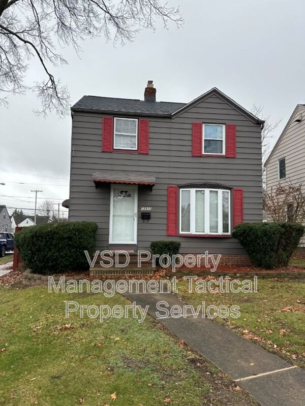 Garfield Heights House: 12930 Havana Rd