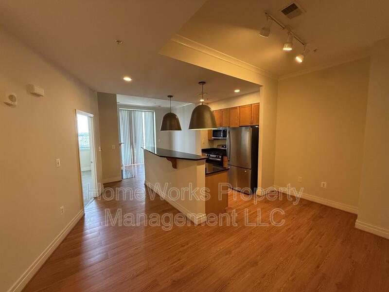 Baltimore Condo: 414 Water Street