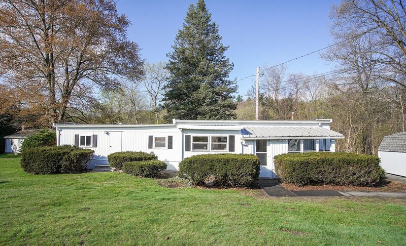 West Springfield House: 2401 Westfield St