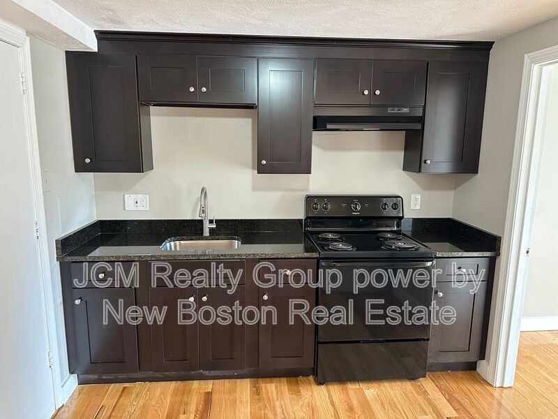 Lynn Condo: 108 Franklin Street