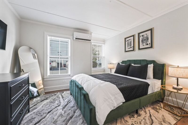 Saratoga Springs House: 42 George Street