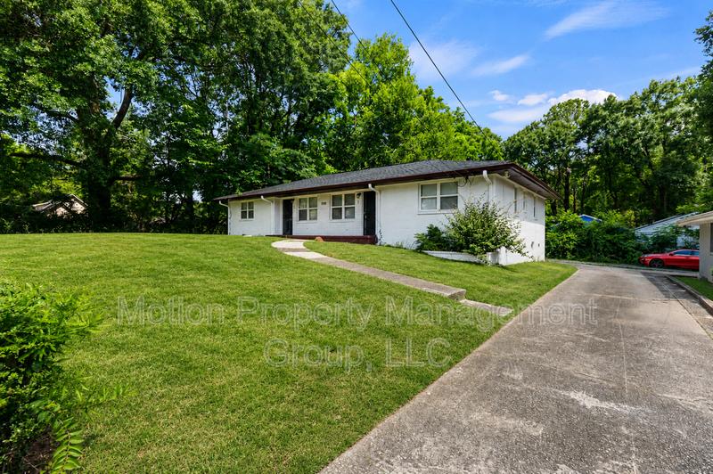 Atlanta House: 1595 Carlisle St NW