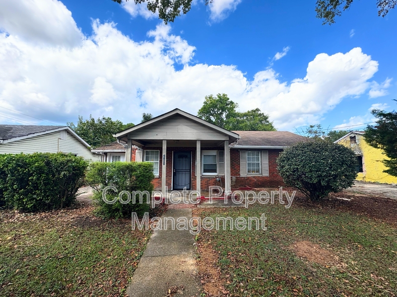 Birmingham House: 3016 33rd Court North