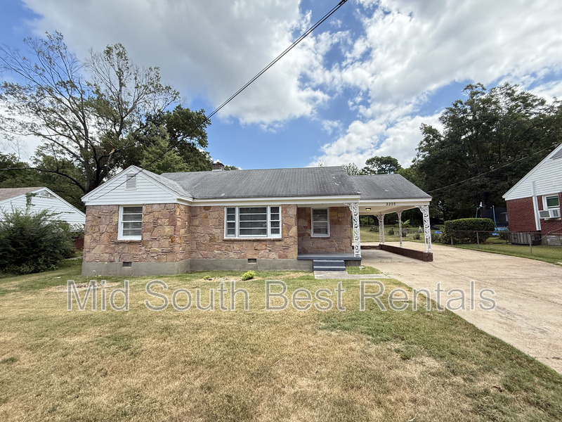 Memphis House: 3300 Ridgecrest St