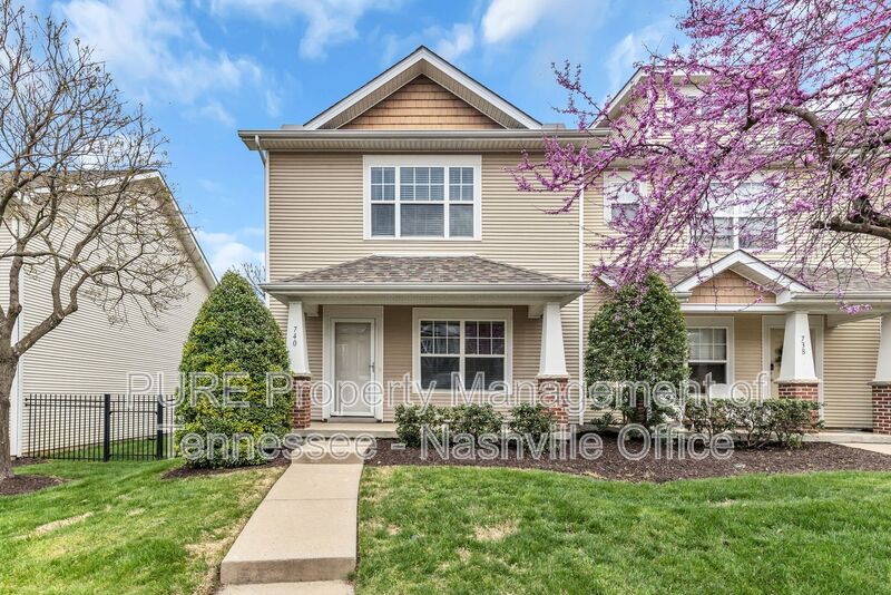 Nashville House: 740 Vernon Avenue