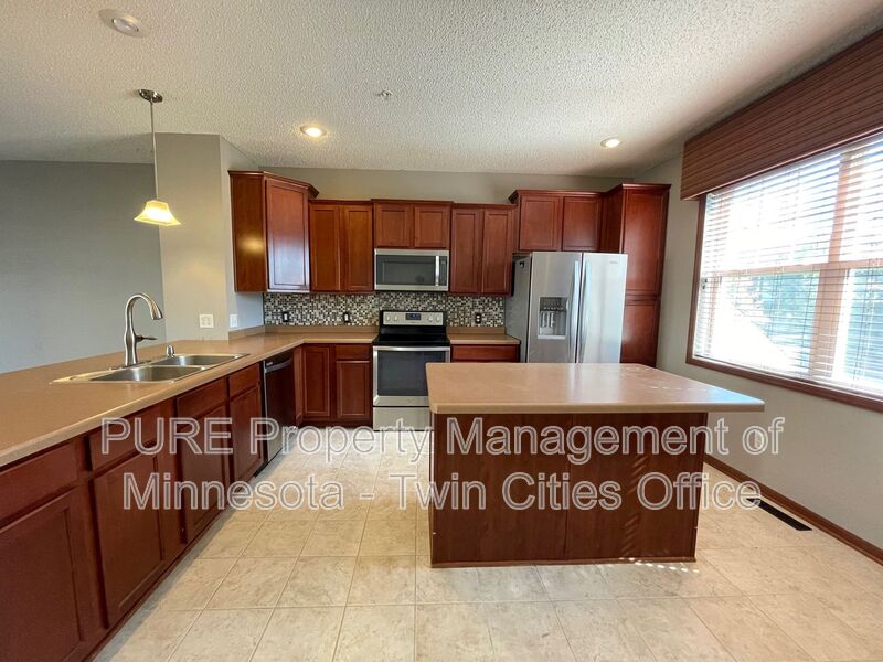 Woodbury Townhome: 3630 Hazel Trl