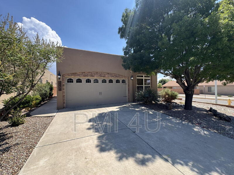 Albuquerque House: 4924 Costa Maresme Dr NW