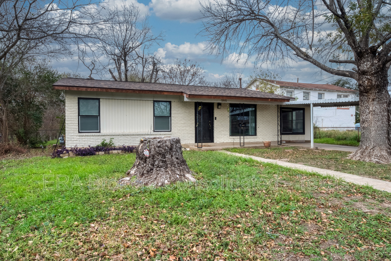 San Antonio House: 5815 Pyle