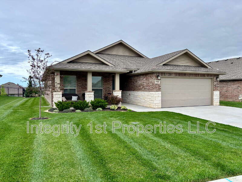 Shawnee House: 7546 Apache Rd