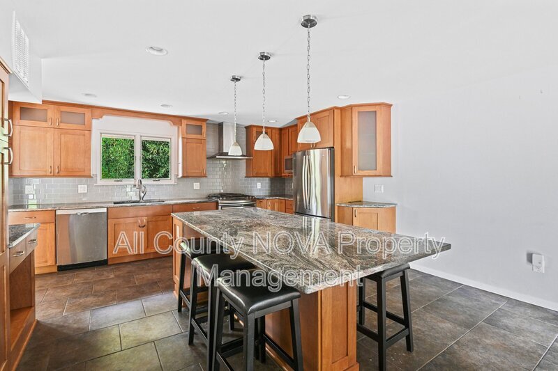 Main Rental Photo 24