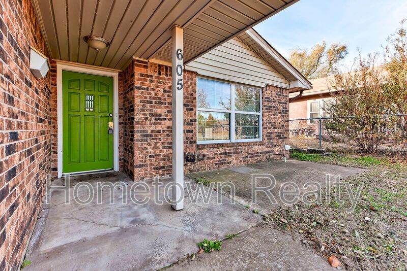 El Reno House: 605 W Clarke Street