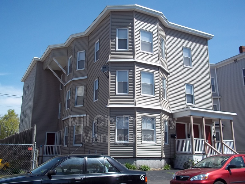 Manchester Condo: 414 Cedar St (Middle)